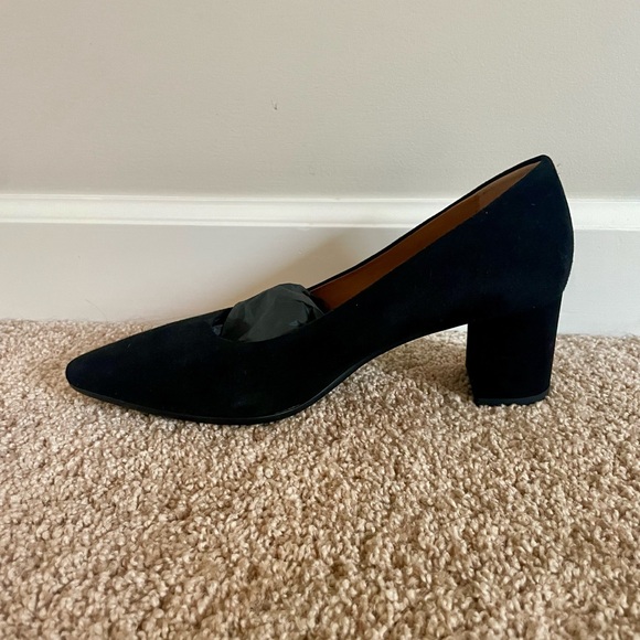 NWOT Aquatalia Pasha Pump (Women) in Black Suede, Size 10, never worn - Picture 7 of 9